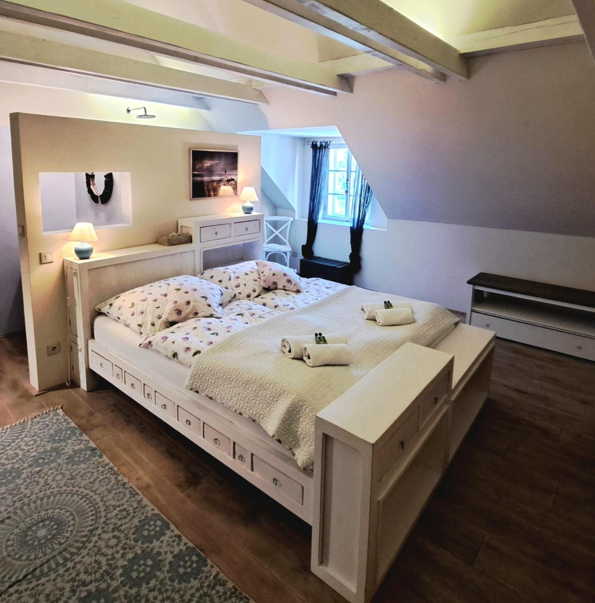 Matejovec38 Bed and Breakfast Slavonice Eksteriør billede